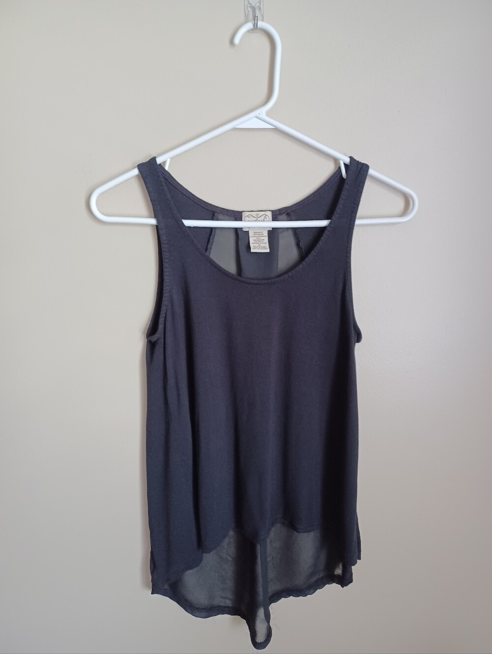 Women's Size Medium Black Eyelash Couture Rayon Polyester Tank Top Shirt Summer